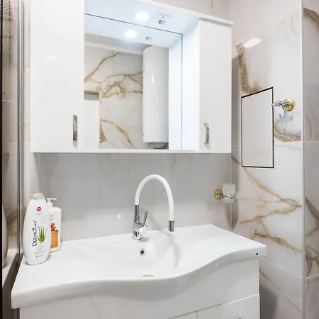 Apartman Cozy Sea View & Parking