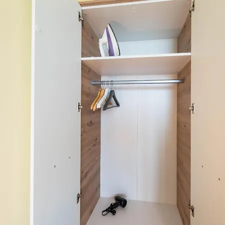 Apartmán Cozy Sea View & Parking